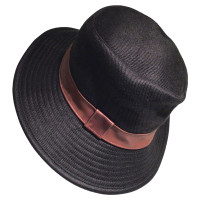 Hermès Chapeau/Casquette en Lin en Noir