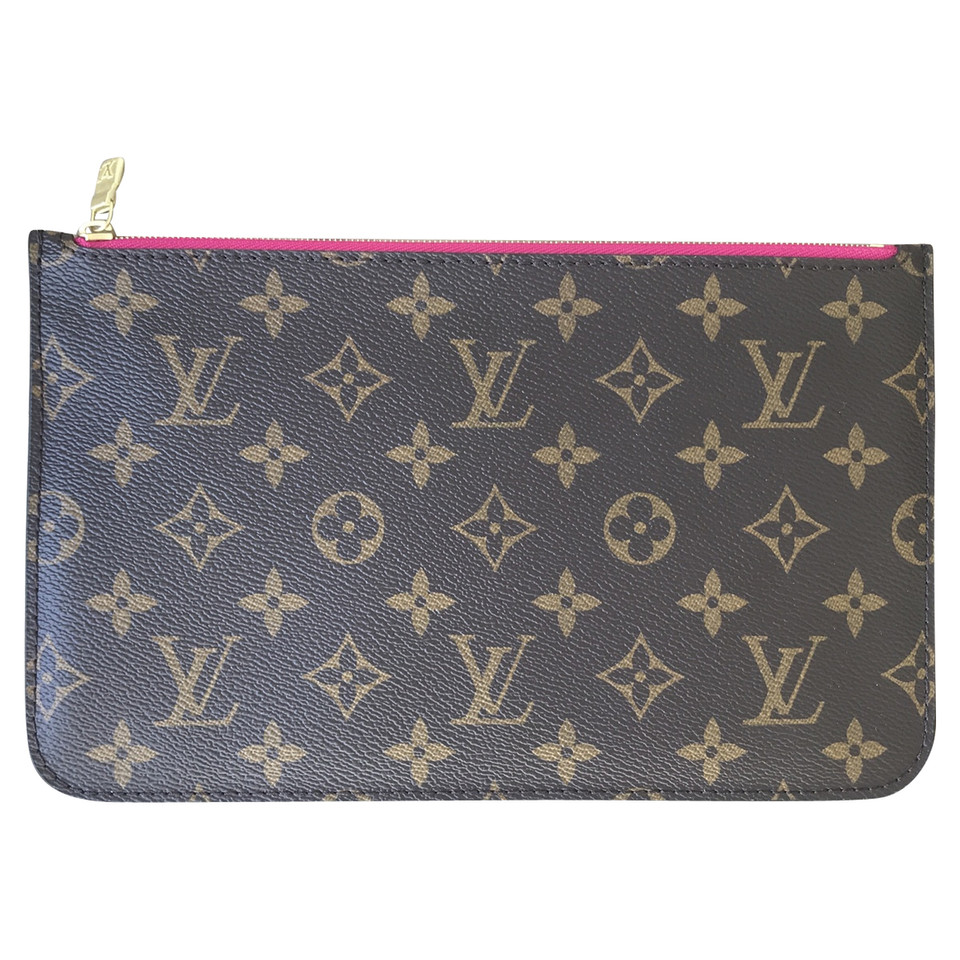 Louis Vuitton Clutch aus Canvas in Braun