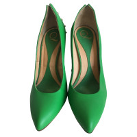 Alexander McQueen Pumps/Peeptoes Leather in Green