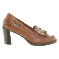 Russell & Bromley pumps in brown