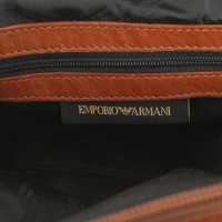 Emporio Armani Handtasche aus Leder in Braun
