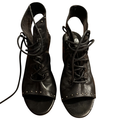 Fru.it Sandals Patent leather in Black