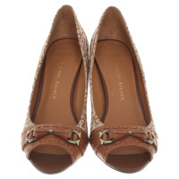Aigner pumps with pattern