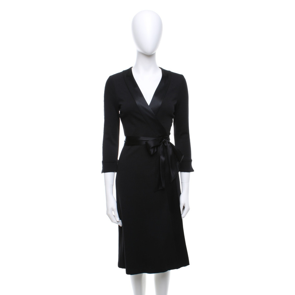 Diane Von Furstenberg Wrap dress in black