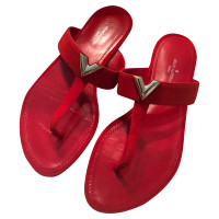 Louis Vuitton Toe separator in red