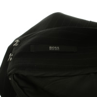 Hugo Boss Anzug mit Nadelstreifen