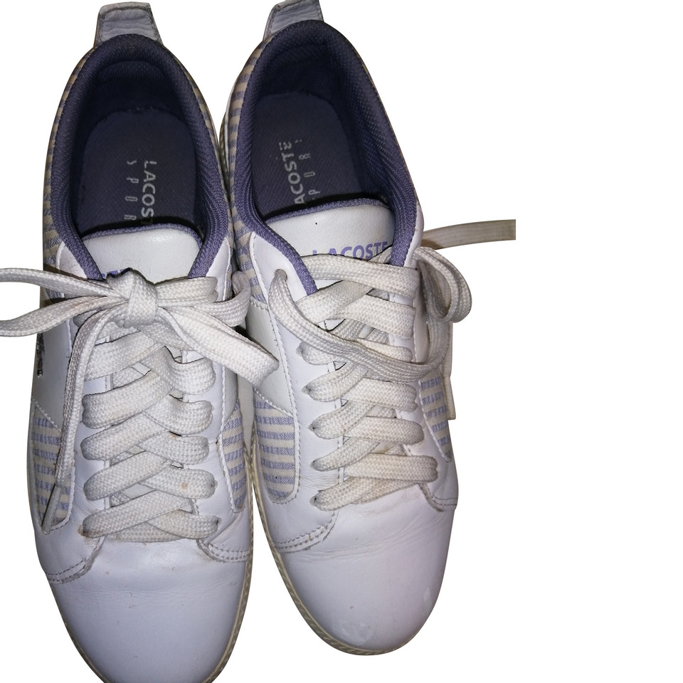 Lacoste Sneakers aus Lackleder in Weiß