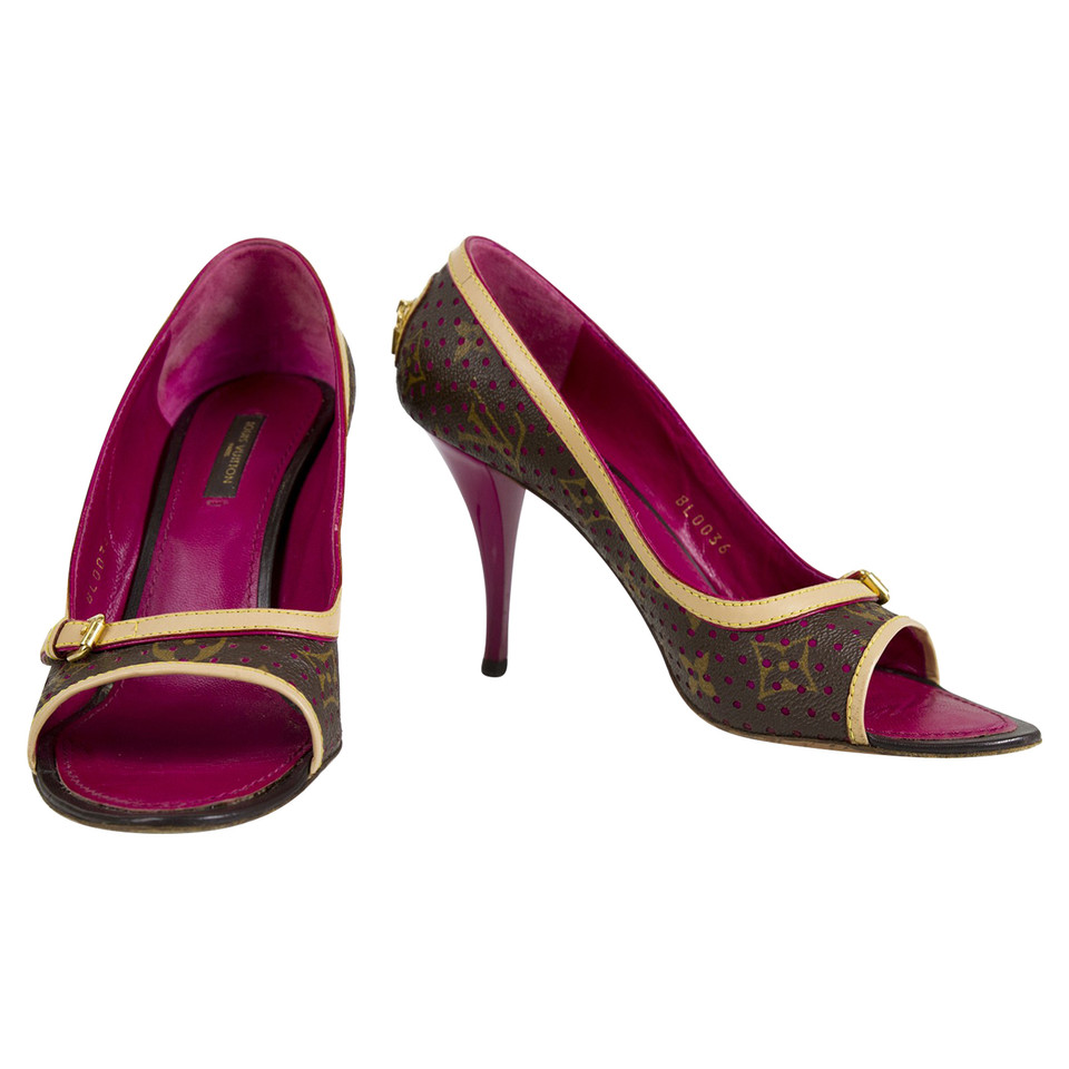 Louis Vuitton Fucsia Monogram Perforato pumps