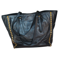 Miu Miu Shopper Leather in Black