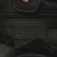 Hugo Boss Schultertasche aus Leder