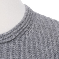 Iris Von Arnim Knitted in grey