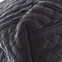 Bottega Veneta Shopper Leather in Black