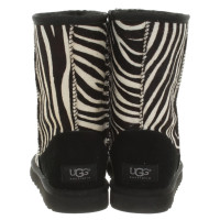 Ugg Australia Boots in zwart / White