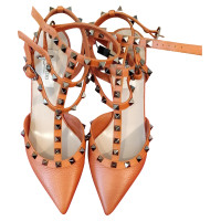 Valentino Garavani Orange Rockstud-schoenen