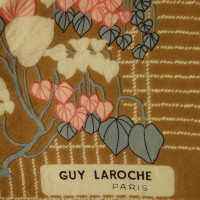 Guy Laroche Sciarpa di seta con motivo in stile Liberty