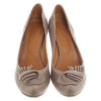 Chie Mihara Pumps/Peeptoes Leather in Taupe