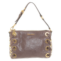 Miu Miu Handtasche aus Leder in Taupe