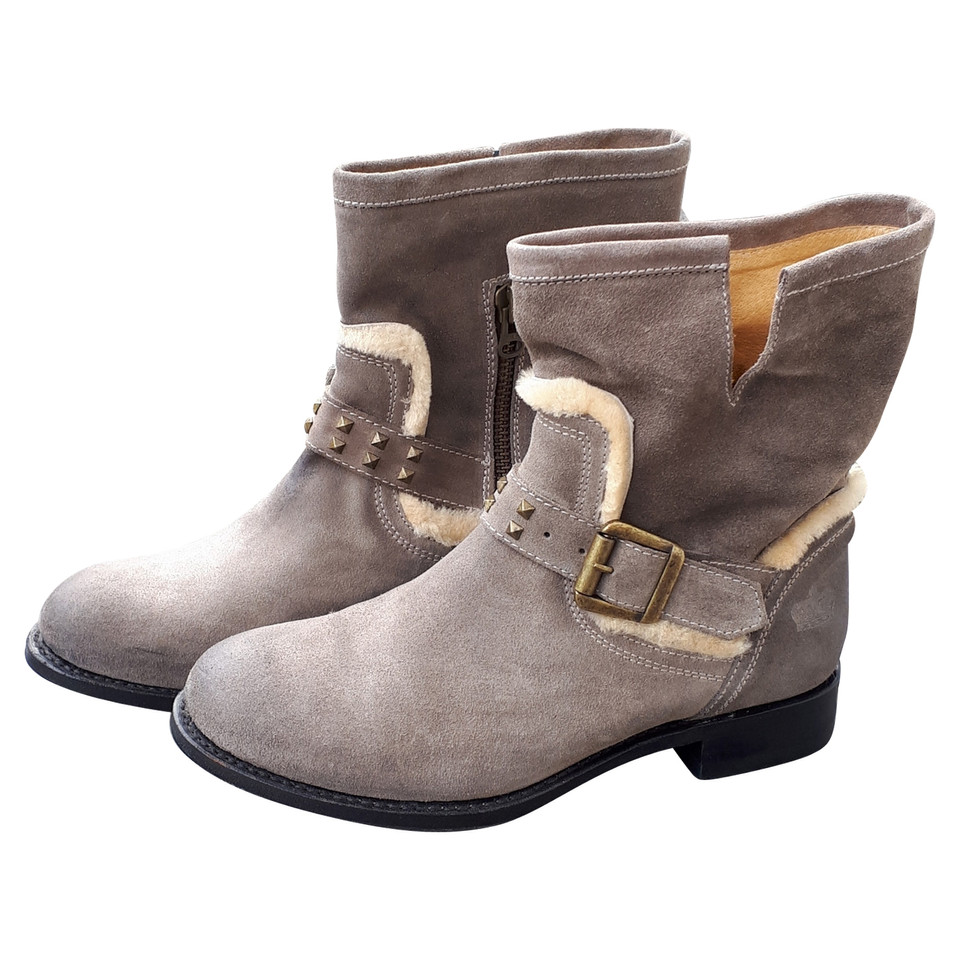 Juicy Couture Stiefeletten aus Wildleder in Beige