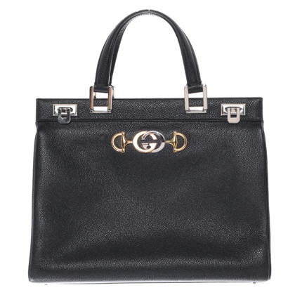 Gucci Zumi Bag aus Leder in Schwarz