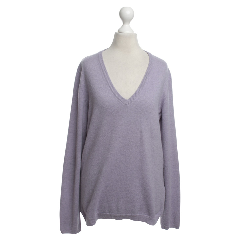 Brunello Cucinelli Cashmere sweaters in lilac