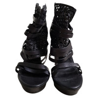 Vic Matie Sandals in black