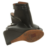 Givenchy Wedges aus Leder in Schwarz