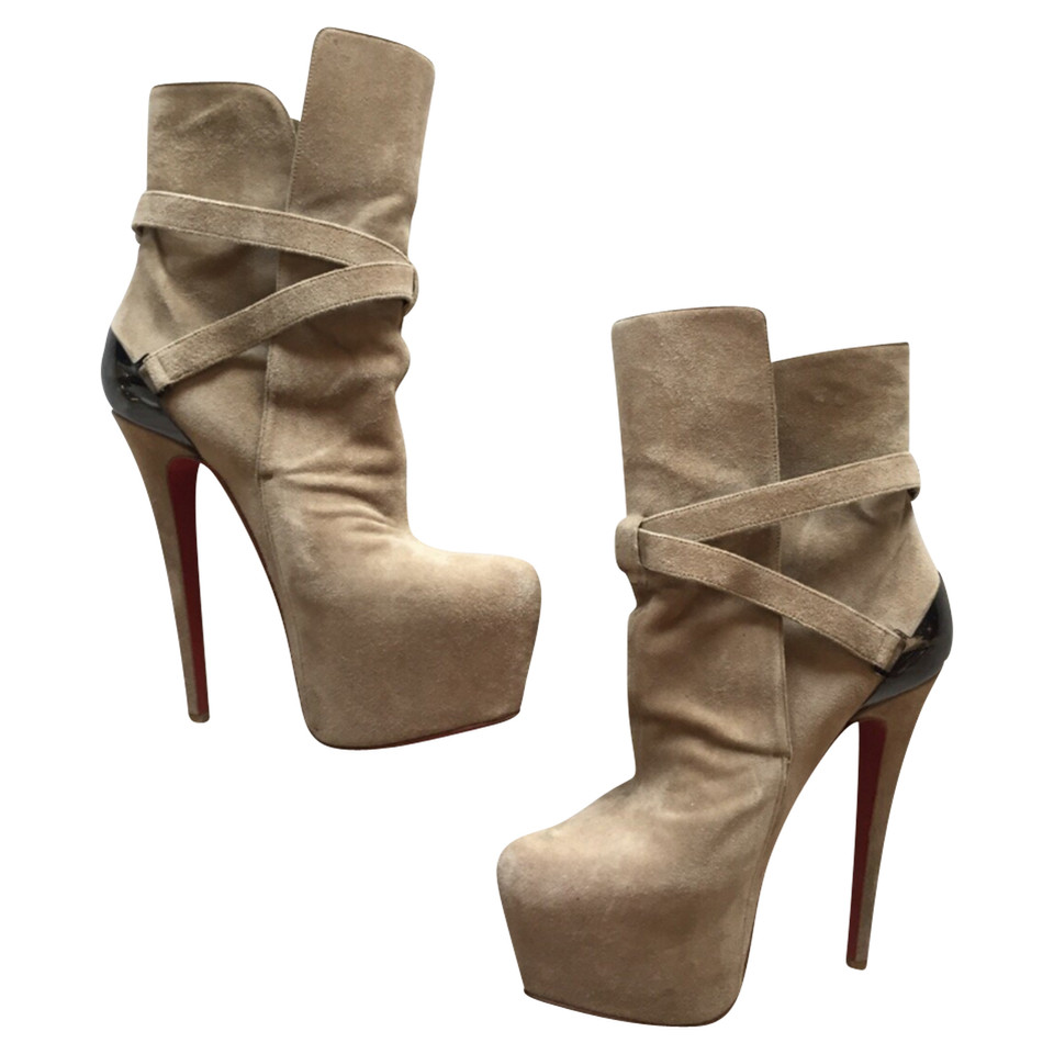 Christian Louboutin Boots Suede in Beige