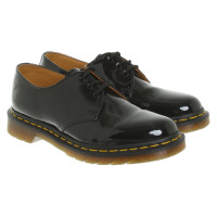 Dr. Martens Chaussures à lacets en Cuir verni en Noir