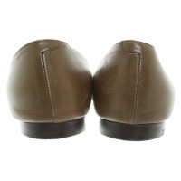 Hermès Slippers/Ballerinas Leather in Khaki
