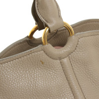 Miu Miu Sac à main en Cuir en Taupe