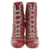 Chie Mihara Stiefeletten aus Leder in Rot