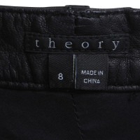 Theory Short en cuir noir