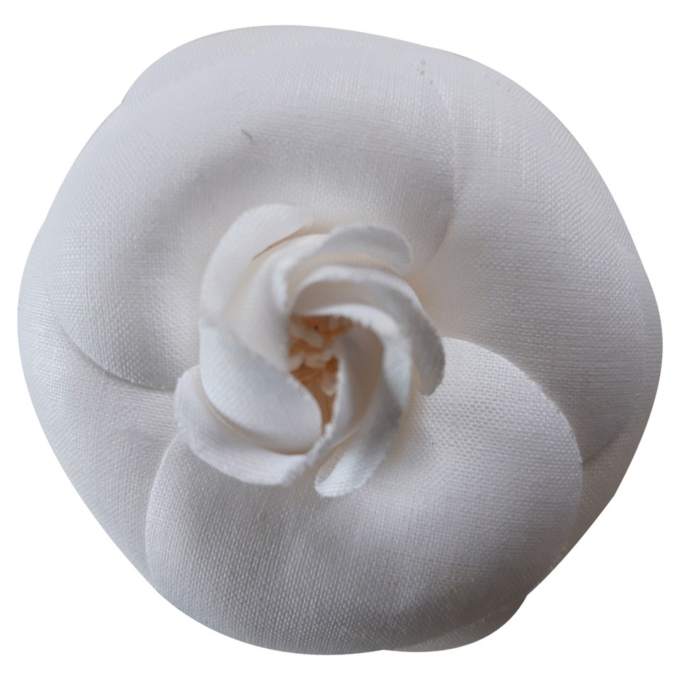 Chanel Brooch Cotton in White