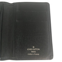 Louis Vuitton Porta carte di Taiga in pelle
