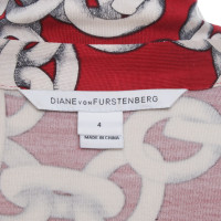 Diane Von Furstenberg Rood-gekleurde wikkeljurk met witte motiefpatroon