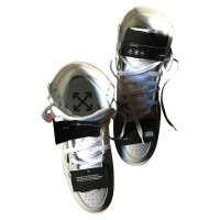 Off White Sneakers in Wit