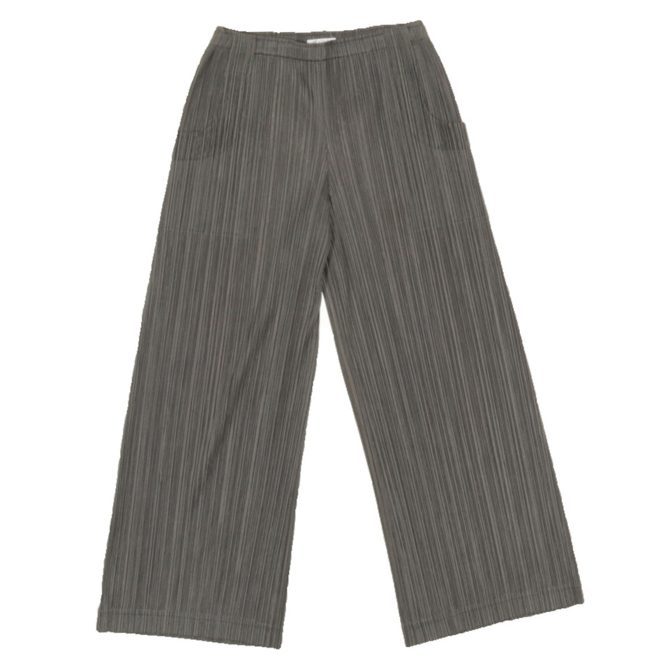 Issey Miyake Trousers in Green