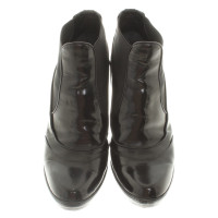 Tod's Boots made of patent leather
