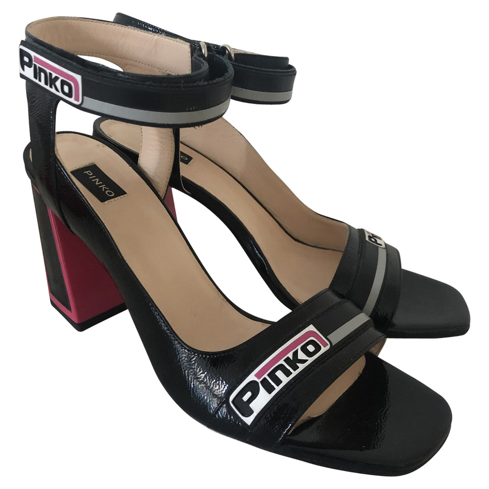 Pinko Sandals Patent leather in Black