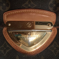 Louis Vuitton Beverly clutch