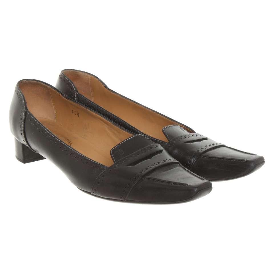 Tod's Pumps/Peeptoes Leer in Zwart