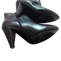 Marc Jacobs Stiefeletten aus Leder in Schwarz