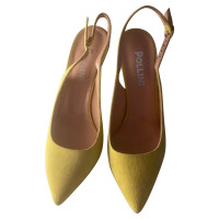 Pollini Pumps/Peeptoes Suède in Geel