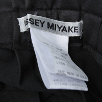 Issey Miyake Pleated skirt in black