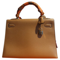 Hermès Kelly Bag 32 in Pelle in Marrone