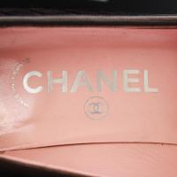 Chanel pumps in brown