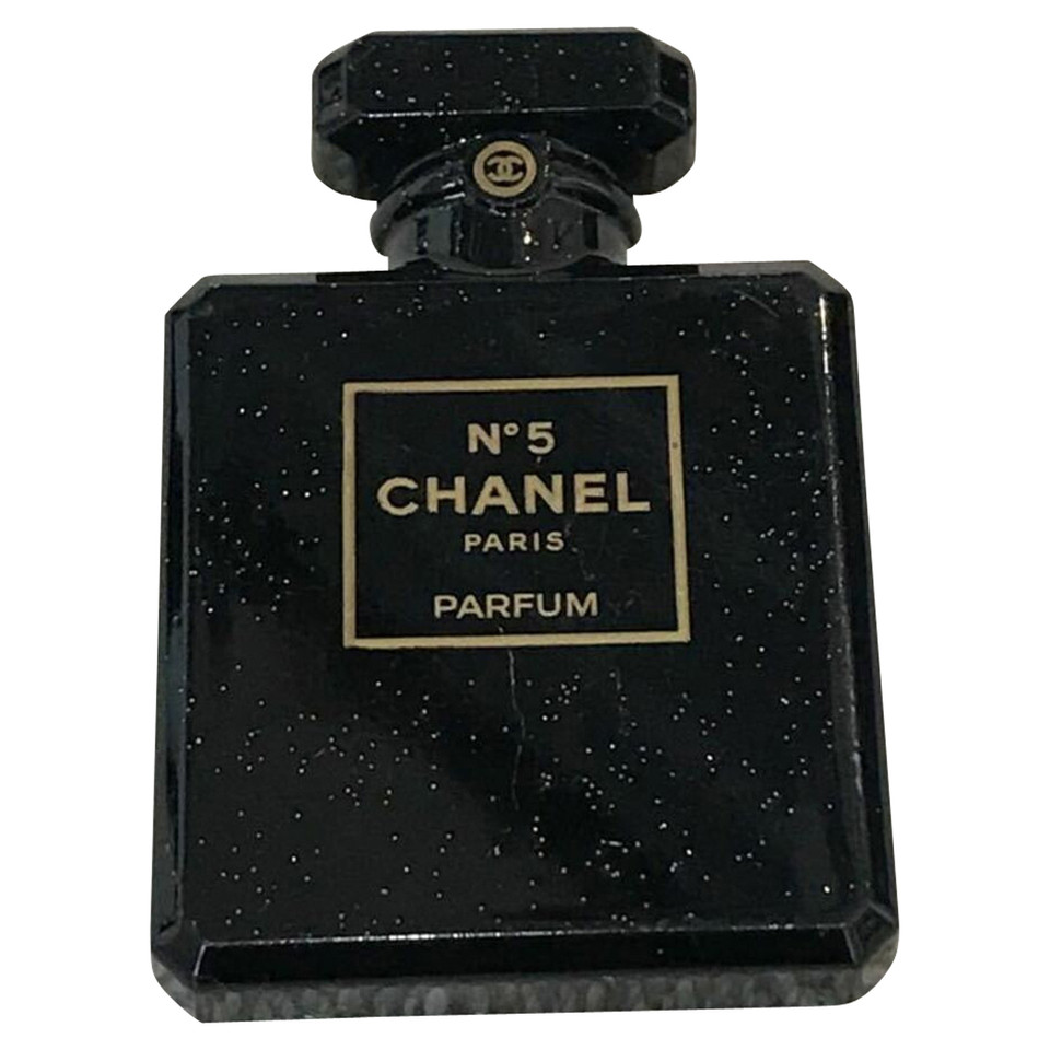 Chanel Brooch Ceramic in Black