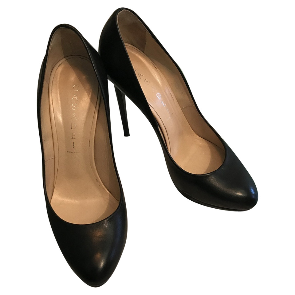 Casadei Pumps/Peeptoes Leer in Zwart