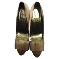 Lanvin pumps with rectification application