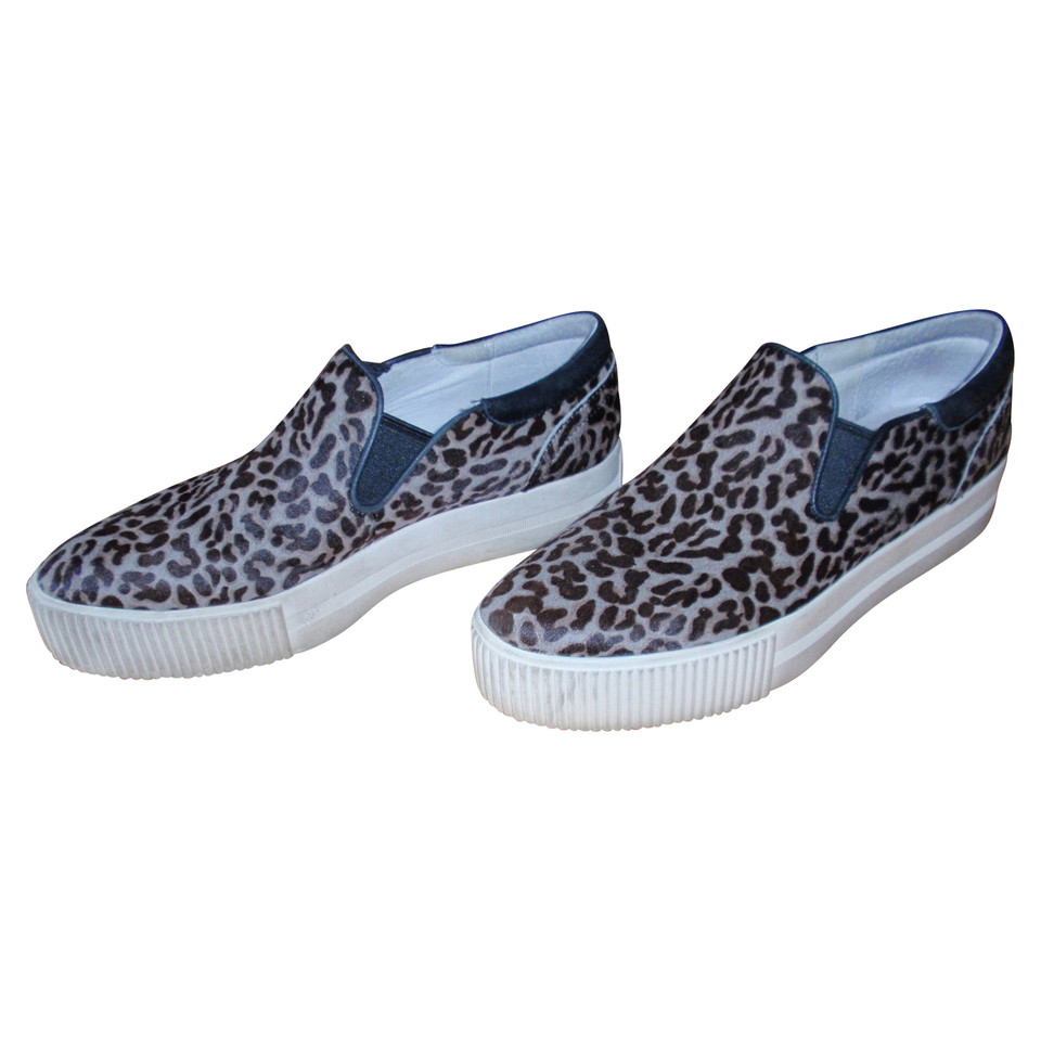 Ash Slip ons with pattern